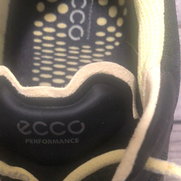Ecco Biom performance comfort lace up athletic tennis shoes in black and yellow - Picture 8 of 9